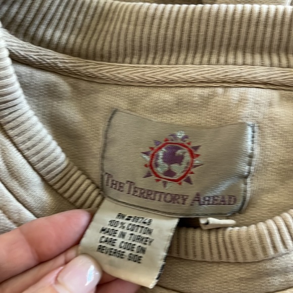 Long sleeve pullover by Territory Ahead - Picture 8 of 8